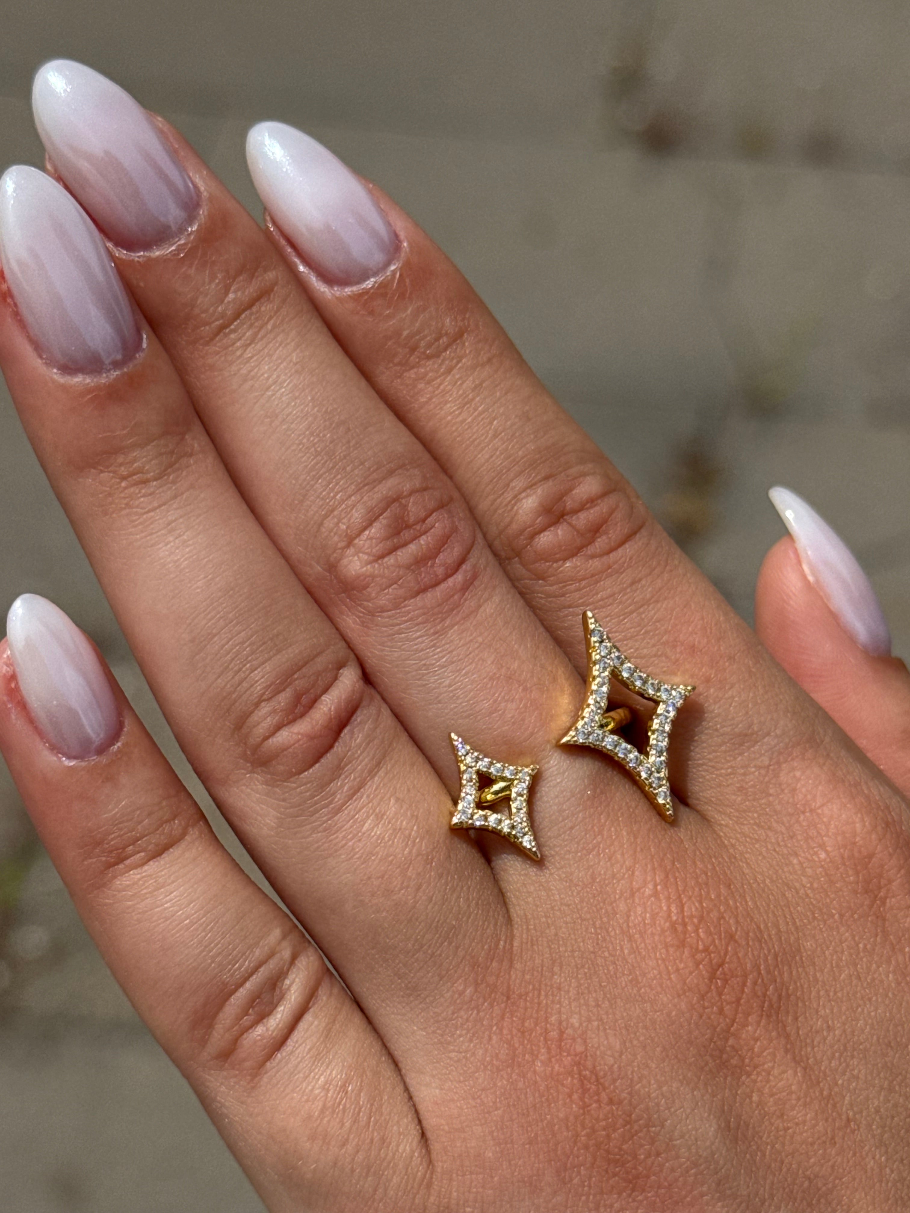 Shines Ring